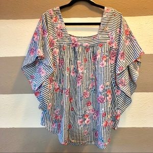 NWT- ruffle top floral blue stripe 22